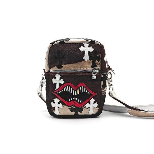入手困難品!クロムハーツ matty boy 偽物 クロスパッチ ショルダーバッグ ch102319